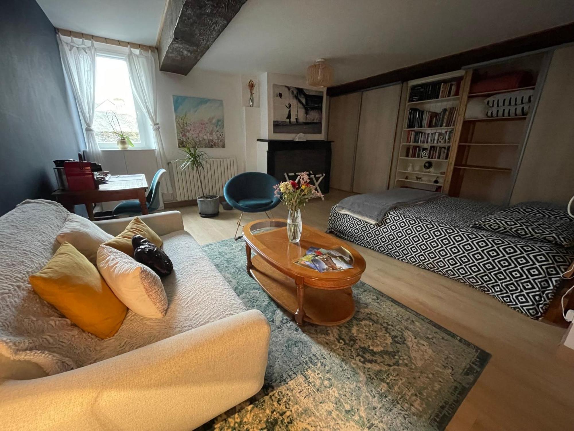 B&B Chez Sylvain Божанси Экстерьер фото